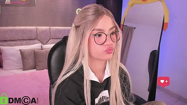 Arinextdoor Live XXX-chat