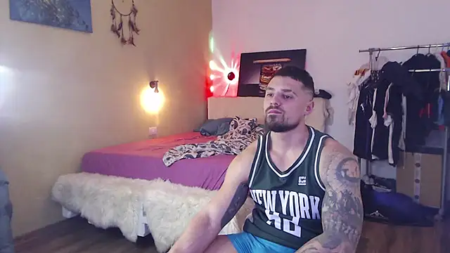 Chat XXX ao vivo de Tiberius_hunk