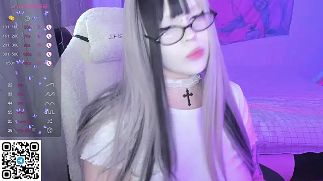 Chatroom XXX en direct de SelenaCute