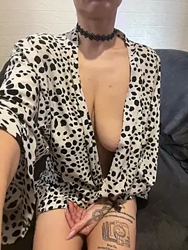 AlisRoxy Chat XXX live
