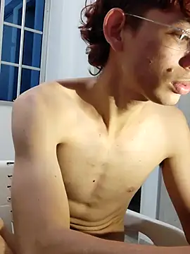 Sweet_Davyd 即時 XXX 聊天