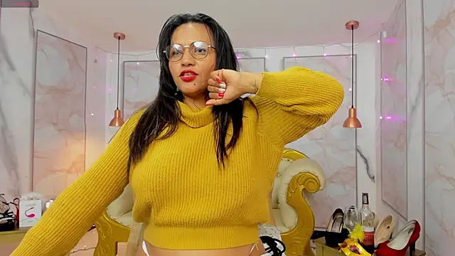 agatha_sluttylatina: онлайн-секс-чат