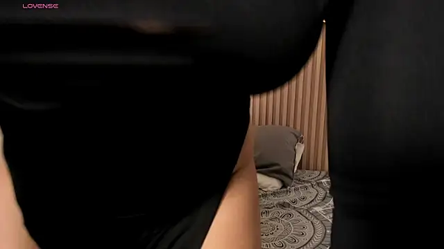 Sara_bernant: онлайн-секс-чат