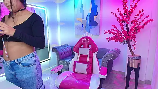 Sara_liksi: онлайн-секс-чат