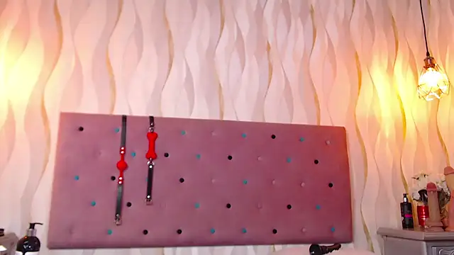 IsabelaLatina: онлайн-секс-чат