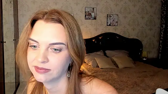 LunaFlinn Live XXX-Chat