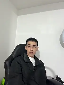 Show modela Sebastian_Reed na web-kameri