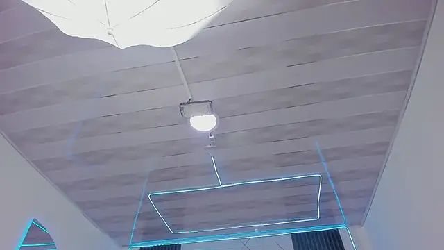 Онлайн чат XXX Dani_Gwyneth