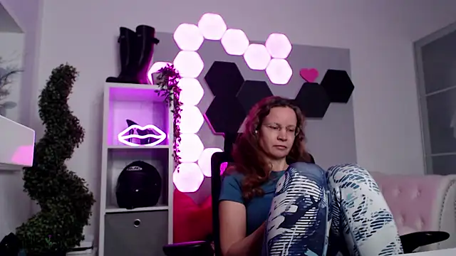 AnnikaRose: онлайн-секс-чат