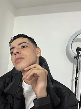 Sebastian_Reed 现场XXX聊天