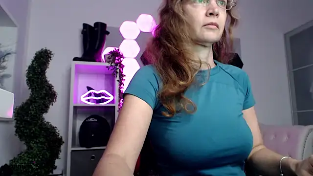 AnnikaRose Chat XXX in diretta