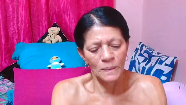 SLUTTYROXY 现场XXX聊天