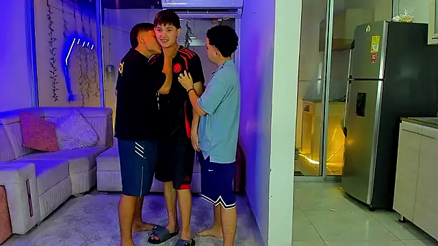 Chat XXX en directo de Houseofwarrios