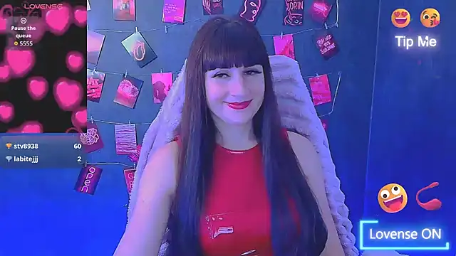 Violla_My Adlı Modelin Canlı XXX Sohbeti