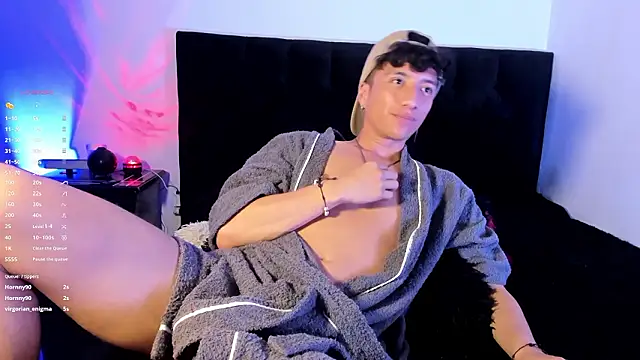 mhatias_'s Live XXX Chat