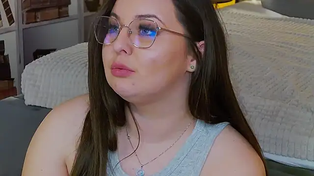 Mia_Swano 现场XXX聊天