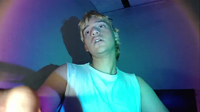 CrisotpherMoretti's Live XXX Chat