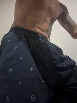 JokerHot28's Live XXX Chat