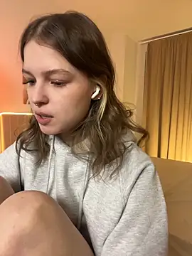 دردشة Lisa_Blossom الجنسية المباشرة