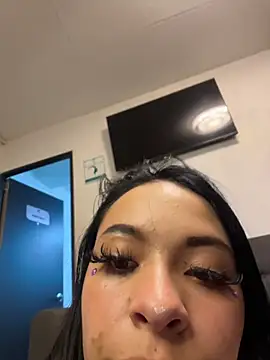 cristal__violetaan Live XXX chat