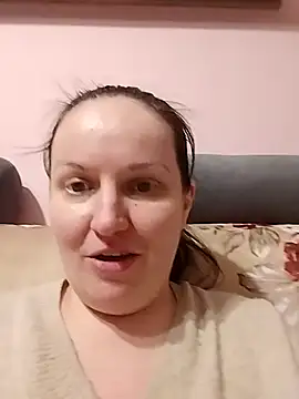 دردشة BustyLadyAlma الجنسية المباشرة