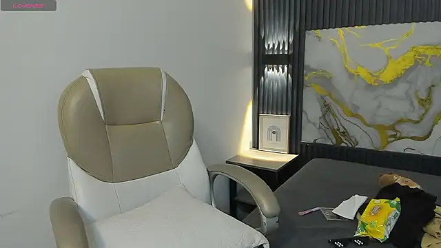 Chatroom XXX en direct de TaylerMiles