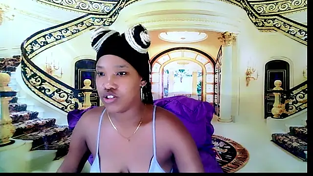 EroticSexyPrada 现场XXX聊天