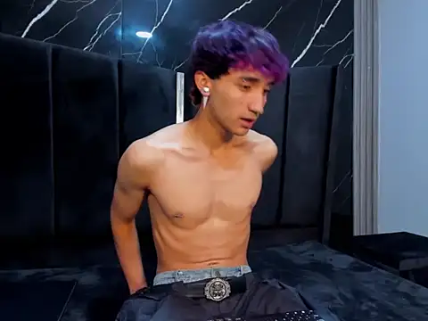 Онлайн чат XXX KrisX_hl