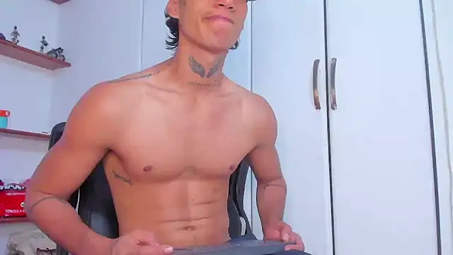 Jonryder_ Live XXX-Chat