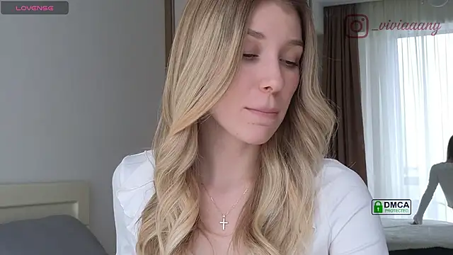 viviaaany Adlı Modelin Canlı XXX Sohbeti