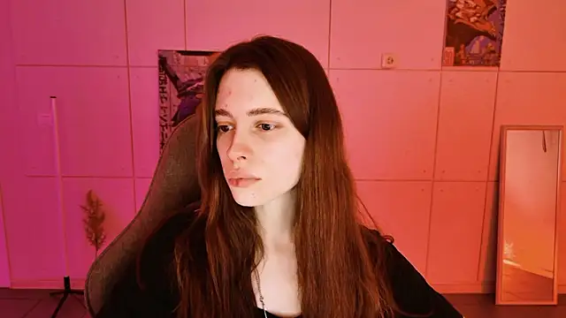 Yoka_paradoXXX Adlı Modelin Canlı XXX Sohbeti