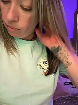 MiraKisss Webcamshow