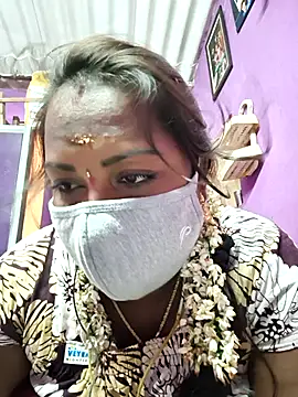 Tamil_Hot_Priya Adlı Modelin Canlı XXX Sohbeti