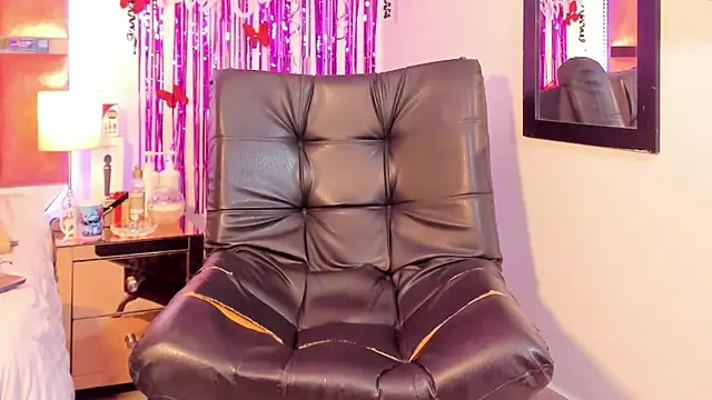 XXX chat uživo modela Betzabeth-Miller