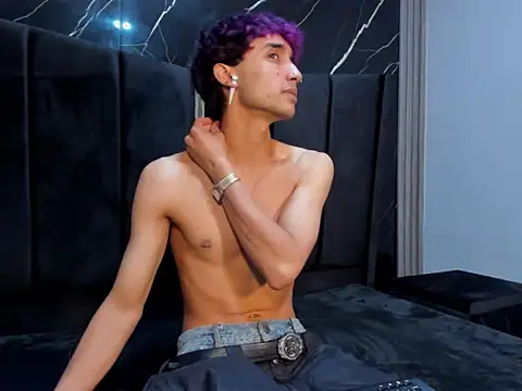 Chatroom XXX en direct de KrisX_hl