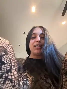 LilMisIndianxのライブXXXチャット