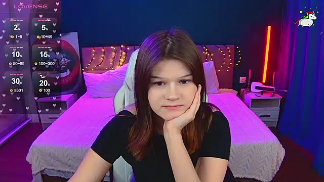 LunatrendのライブXXXチャット