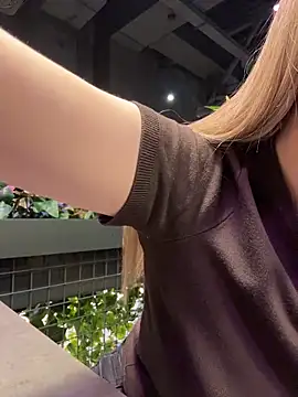 SashaCattのライブXXXチャット