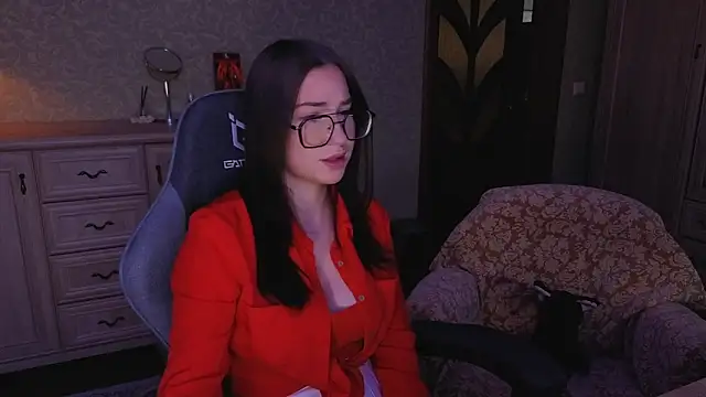 AnneAverry Adlı Modelin Canlı XXX Sohbeti