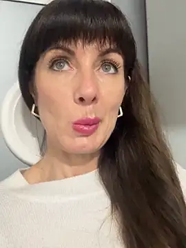 LadyLuxLover Live XXX-chat