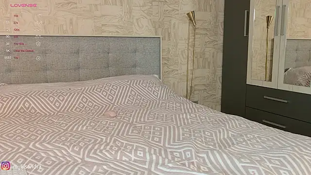 LIl_Sandra Live XXX-chat