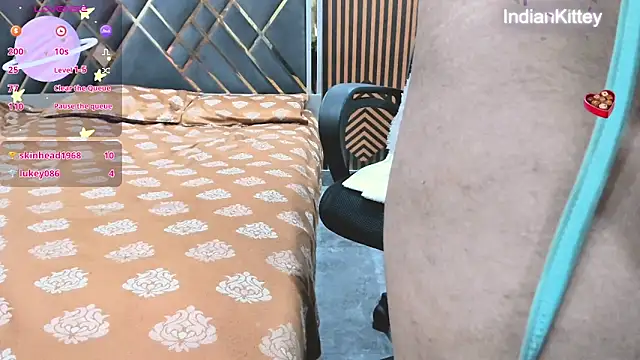 Lushteen 网络视讯表演