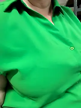 Chat +18 de MissSilken ao vivo