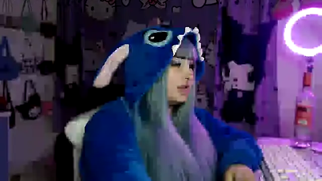 Онлайн чат XXX lussyevans24