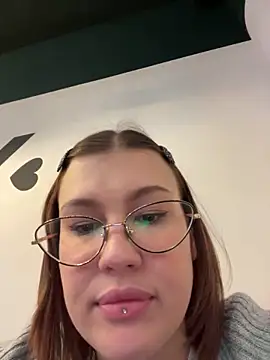 Chatroom XXX en direct de RinaCat