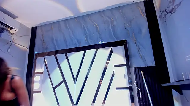 emii_brown: онлайн-секс-чат