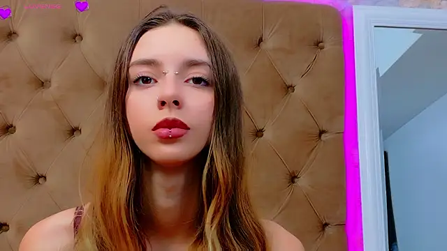 CoraVex 라이브 XXX 채팅