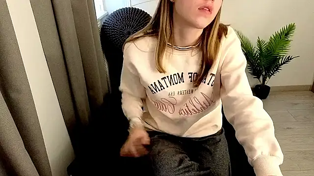 Just_L0VE_me's Live XXX Chat