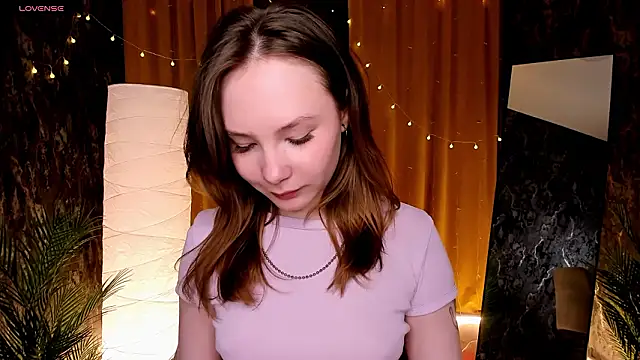 LanaBlu_'s Live XXX Chat