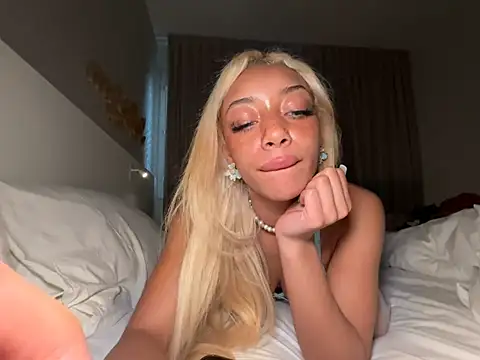 teethelightskinbarbie Webcam-Show